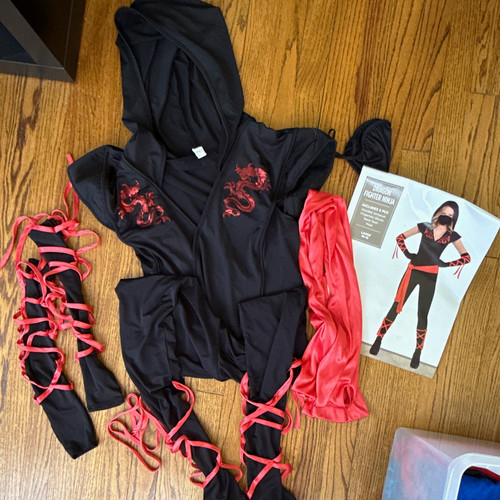 Women large dragon fighter - large,
